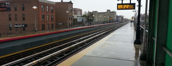 LIRR - Nostrand Avenue Station is one of Orte, die Albert gefallen.