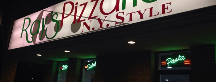 Ray's Pizzaria is one of Raulさんのお気に入りスポット.