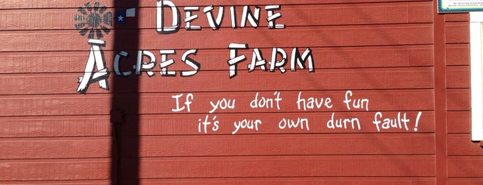 Devine Acres Farm is one of สถานที่ที่ Kevin ถูกใจ.