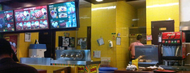 Mang Inasal is one of Lugares favoritos de Pam.