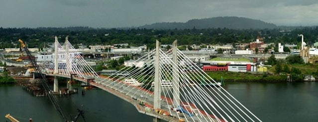 Tilikum Crossing is one of Portland (OR).