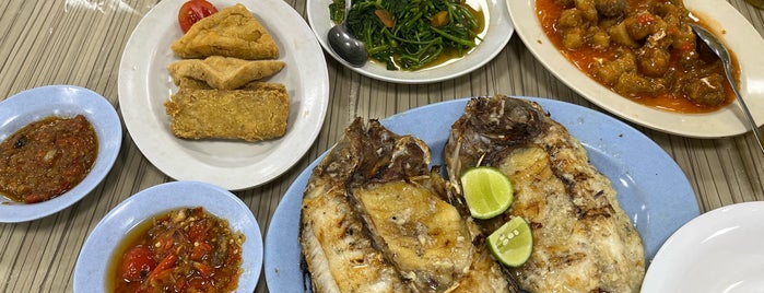 RM Mas Daeng is one of Indonesian Food (>7 Rated).