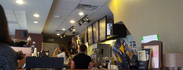 Starbucks is one of Lugares favoritos de Caroline.