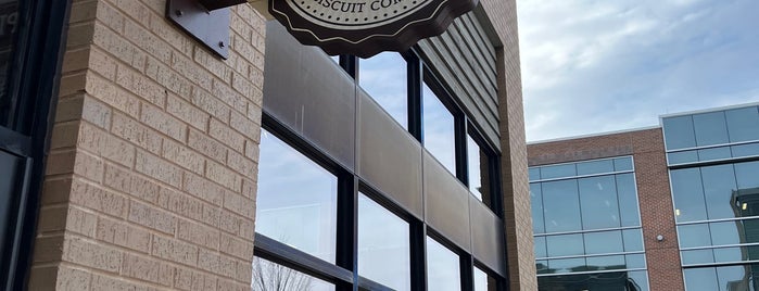 Maple Street Biscuit Company is one of Orte, die Angela Isabel gefallen.