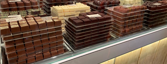 Pur Chocolat is one of brugge.