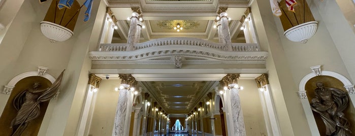 South Dakota Capitol Building is one of State Capitols.