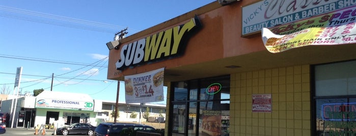 SUBWAY is one of Lugares favoritos de Erik.