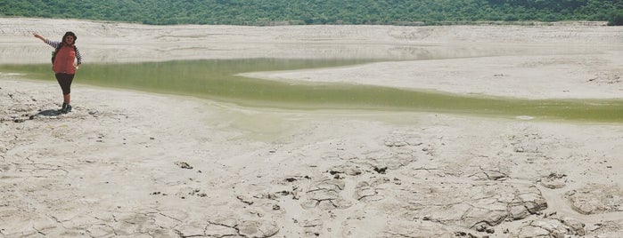 El crater Ricon de Parangueo, Guanajuato is one of Orte, die @lagartijilla83 gefallen.