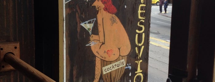 Vesuvio Cafe is one of The San Franciscans: Happy Hour.