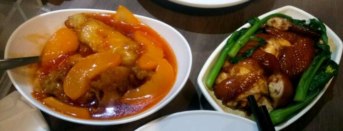 Affluent Kitchen 豐竹 is one of Lugares favoritos de Wesley.