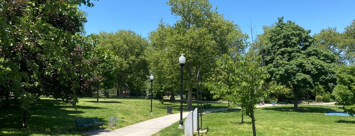 Lafayette Park is one of King 14.