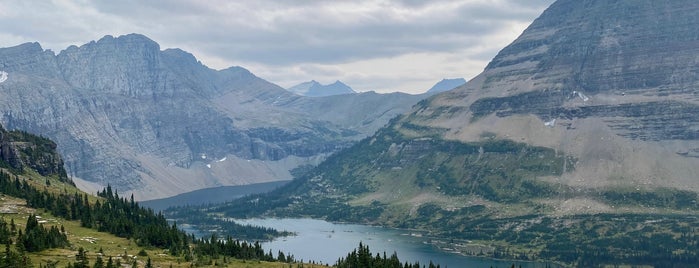 Hidden Lake is one of Banff, Jasper & Glacier National Park 🏔.