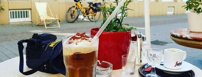 Café Pause is one of Geschlossen 5.