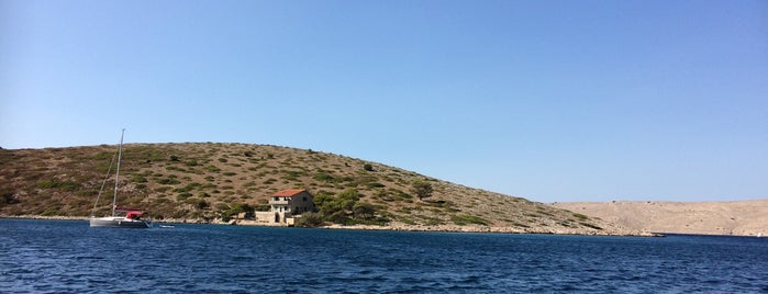 Uvala Lavsa-Kornati is one of Tempat yang Disukai Valeria.