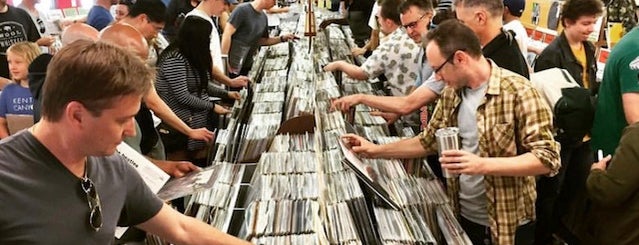 The 10 Best Record Stores In Los Angeles
