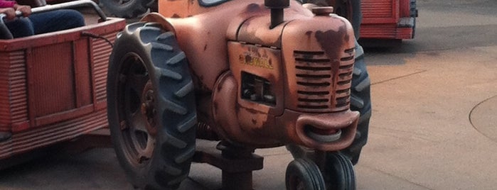 Mater's Junkyard Jamboree is one of Kimmie's Saved Places.