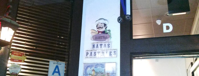 Natas Portuguese Bakery is one of Locais curtidos por Jason.