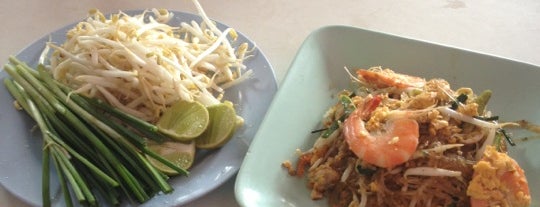 ร้านผัดไทเจ๊นงค์ (วังทอง) is one of Gourmet@Phitsanulok.