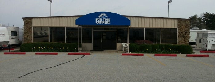 Braun's Fun Time Campers is one of Rew’s Liked Places.