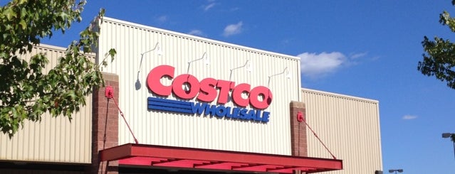 Costco is one of Tempat yang Disukai Colin.
