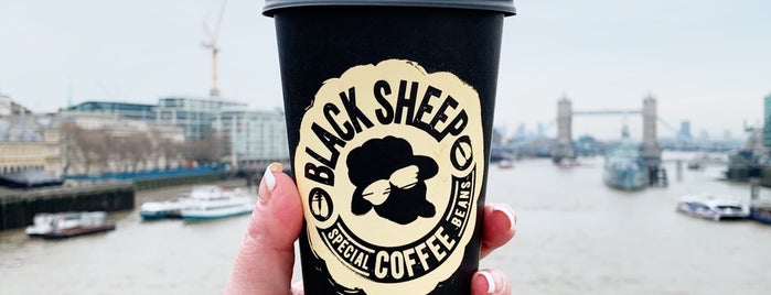 Black Sheep Coffee is one of Tempat yang Disukai Alex.