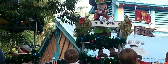 Mickey's Jingle Jungle Parade is one of My vacation @ FL2.