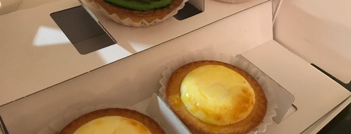 BAKE Cheese Tart is one of Anさんのお気に入りスポット.