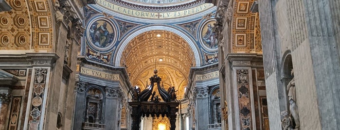Aziz Petrus Bazilikası is one of Rome.
