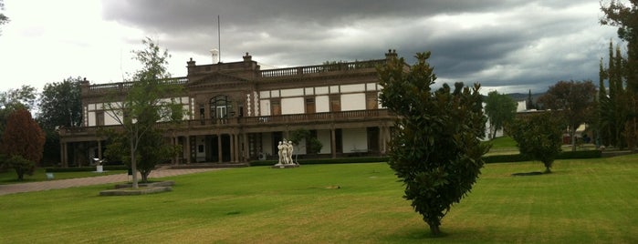 Museo Francisco Cossío (Casa de la Cultura) is one of Lieux sauvegardés par Carlos.