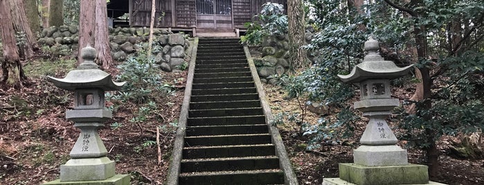 雲金神社 is one of 静岡県(静岡市以外)の神社.