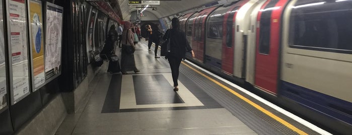 Platform 3 is one of İngiltere Londra Gezi 😎.