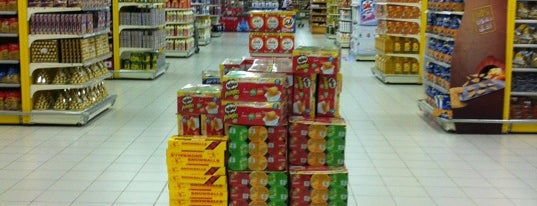 LuLu Hypermarket is one of Posti che sono piaciuti a Hashim.
