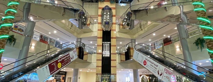 Country Mall is one of Bahrain Northern Governorate.