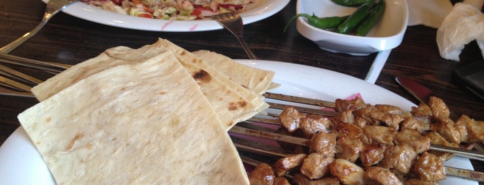 Gündoğdu Kebap is one of Mersin Yemek&Restoran Listesi.