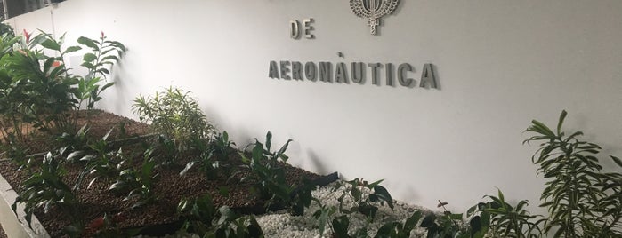 Clube de Aeronáutica is one of good places.