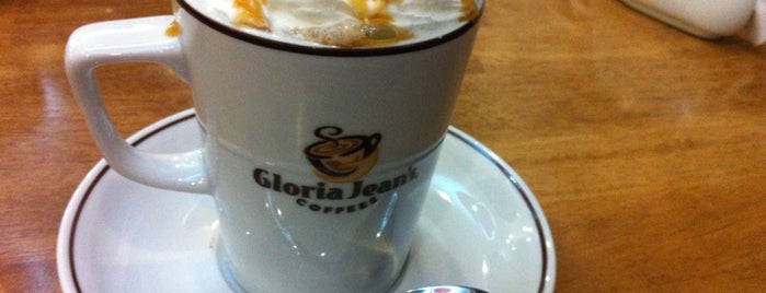 Gloria Jean's Coffees is one of Lugares favoritos de Osman.