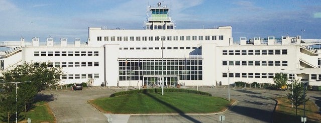 Old Central Terminal Building is one of Airports.