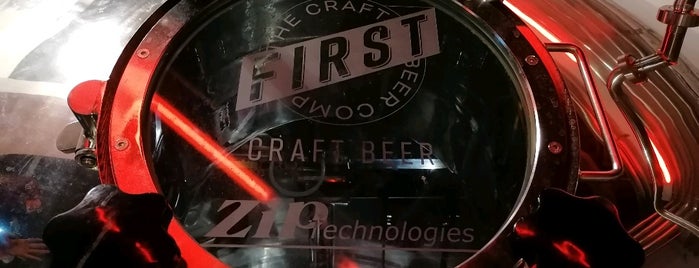FIRST The Craft Beer Company is one of Budapest, en igy szeretlek.