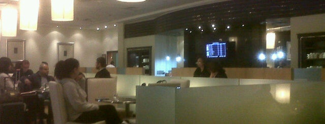 KLM / Air France Business Lounge (CAI) is one of Ronald 님이 좋아한 장소.