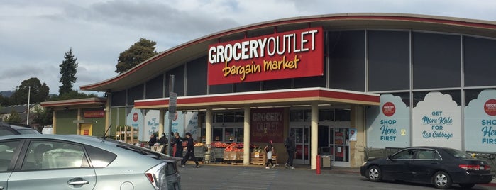 Grocery Outlet Bargain Market is one of Posti che sono piaciuti a Gilda.