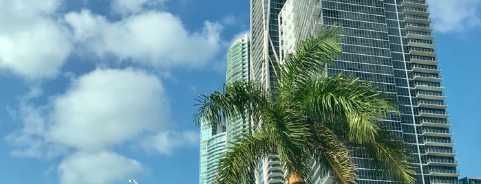 Starthub Miami is one of Orte, die Mariangelli gefallen.