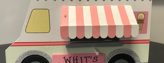 Whit's Frozen Custard of Atlantic Beach is one of Matt'ın Beğendiği Mekanlar.