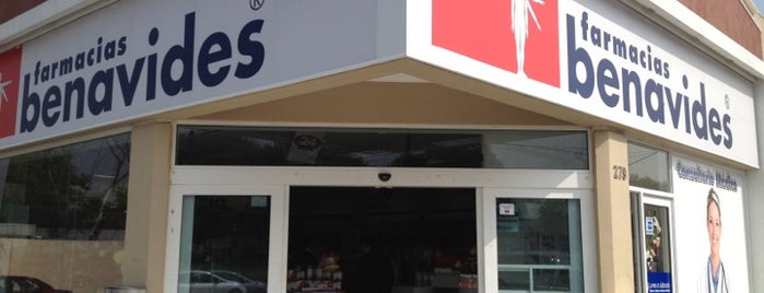 Farmacias Benavides is one of สถานที่ที่ Eduardo ถูกใจ.