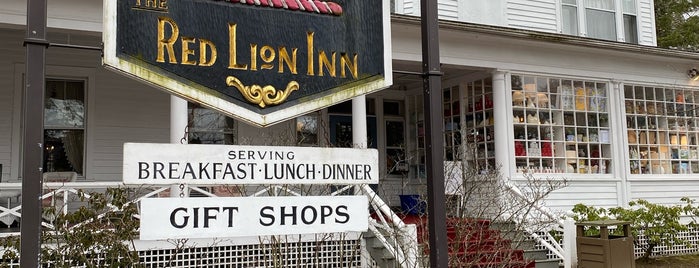 Red Lion Inn is one of Berkshires Restaurants.