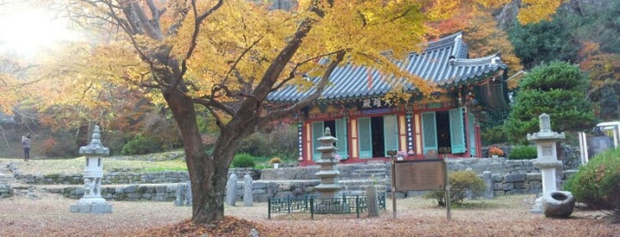 강천사 (剛泉寺) is one of Buddhist temples in Honam.