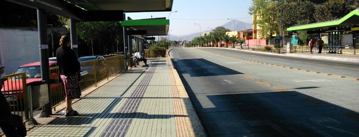 Parada 3 - Plaza Renca (PB108) is one of Paradas / Estaciones de Transbordo Transantiago II.