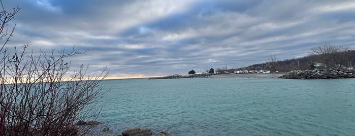 Bluffer's Park Beach is one of Canadá.