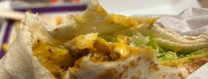 Taco Bell is one of Must-visit Food in Scarborough.