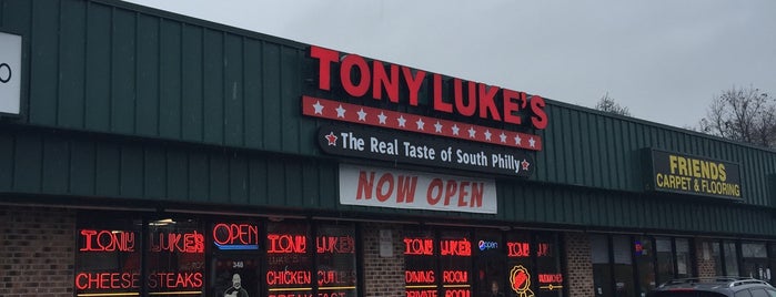 Tony Luke's is one of Orte, die Clayton gefallen.