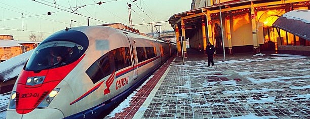 Bologoe Railway Station is one of Главный ход ОЖД (Санкт-Петербург — Москва).